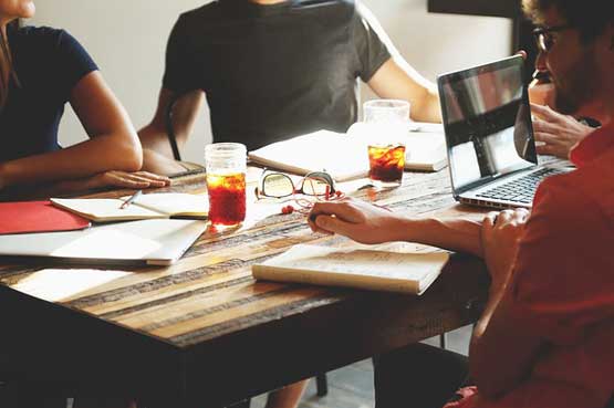 24小时轰炸对方的电话软件